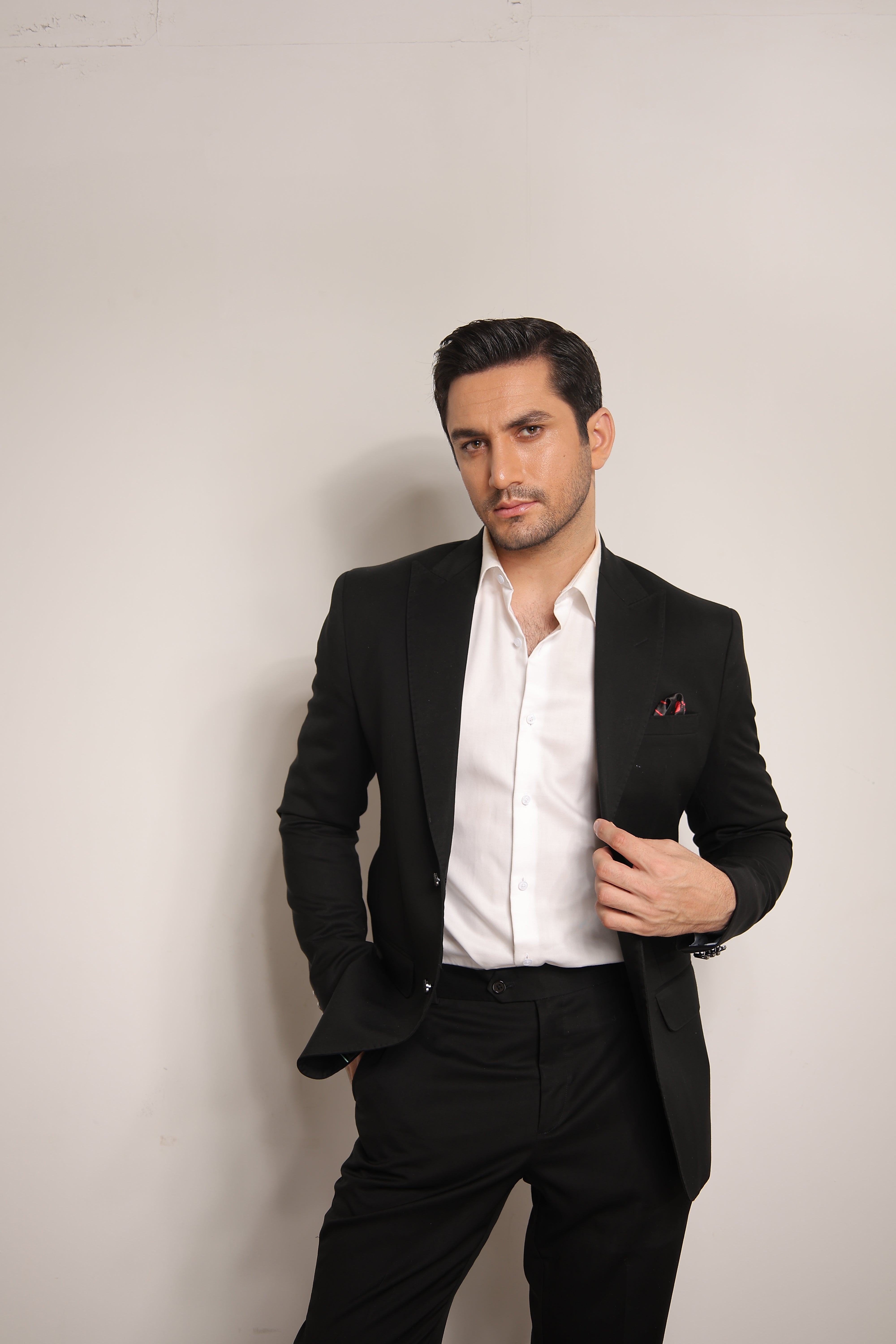 PREMIUM JET BLACK 3-PICES SUIT