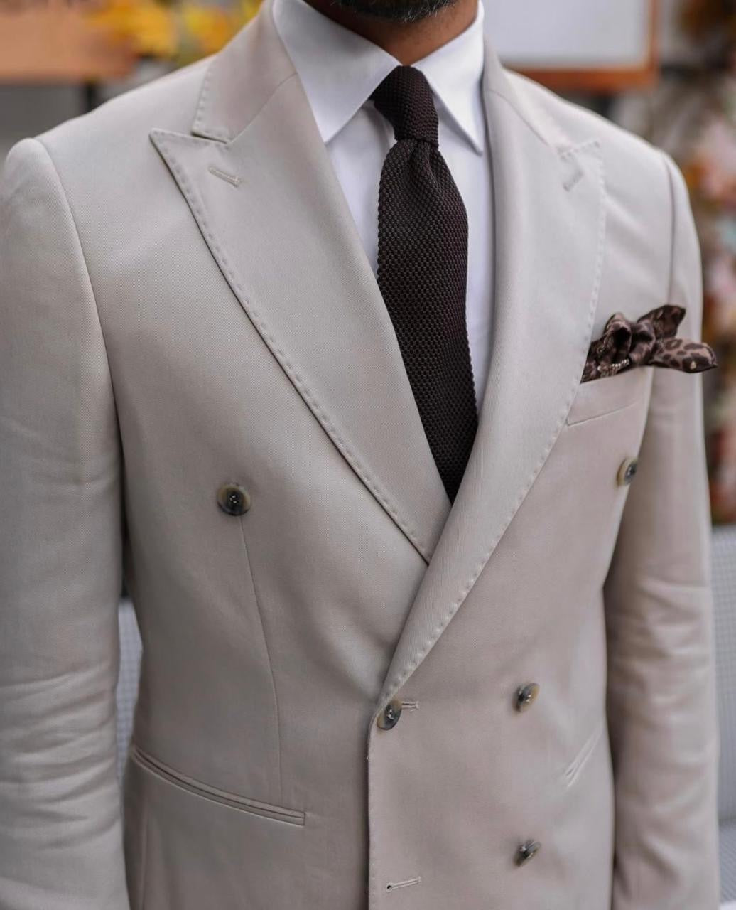 Ivory Double Breasted Suit.