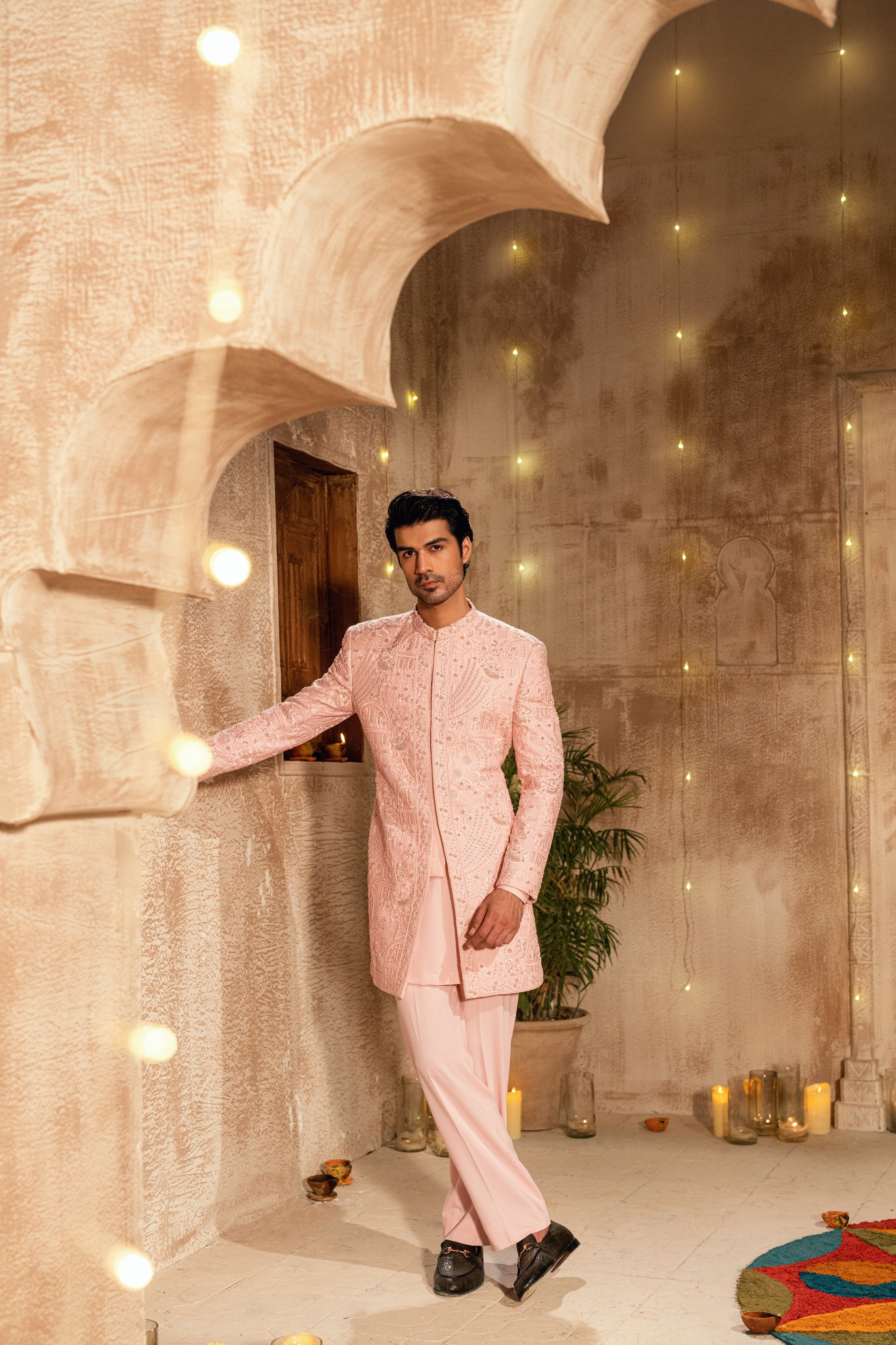 SOFT PINK HAND-EMBLESHMENT