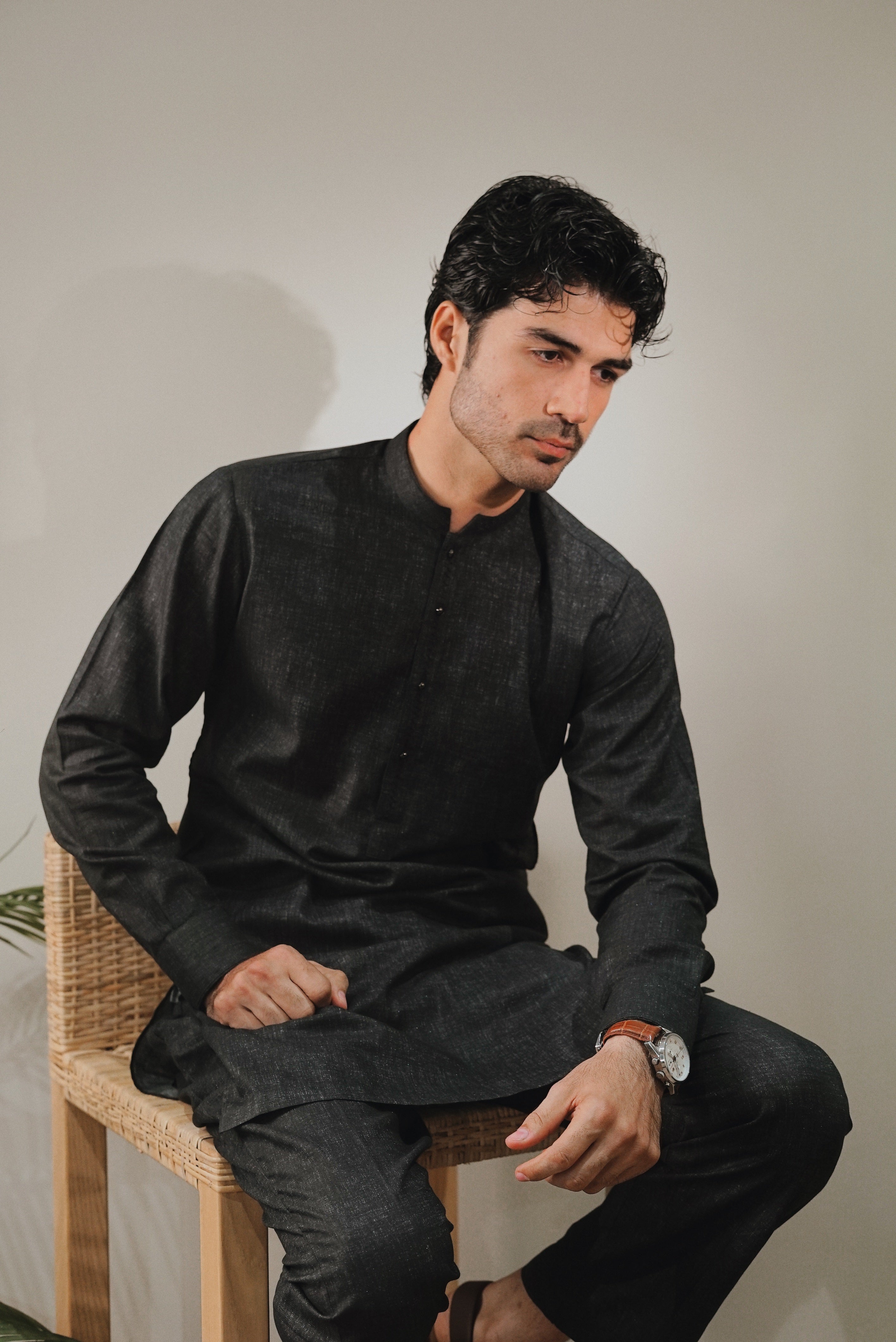 CHARCOAL AND BLACK MIXTURE WASIT COAT