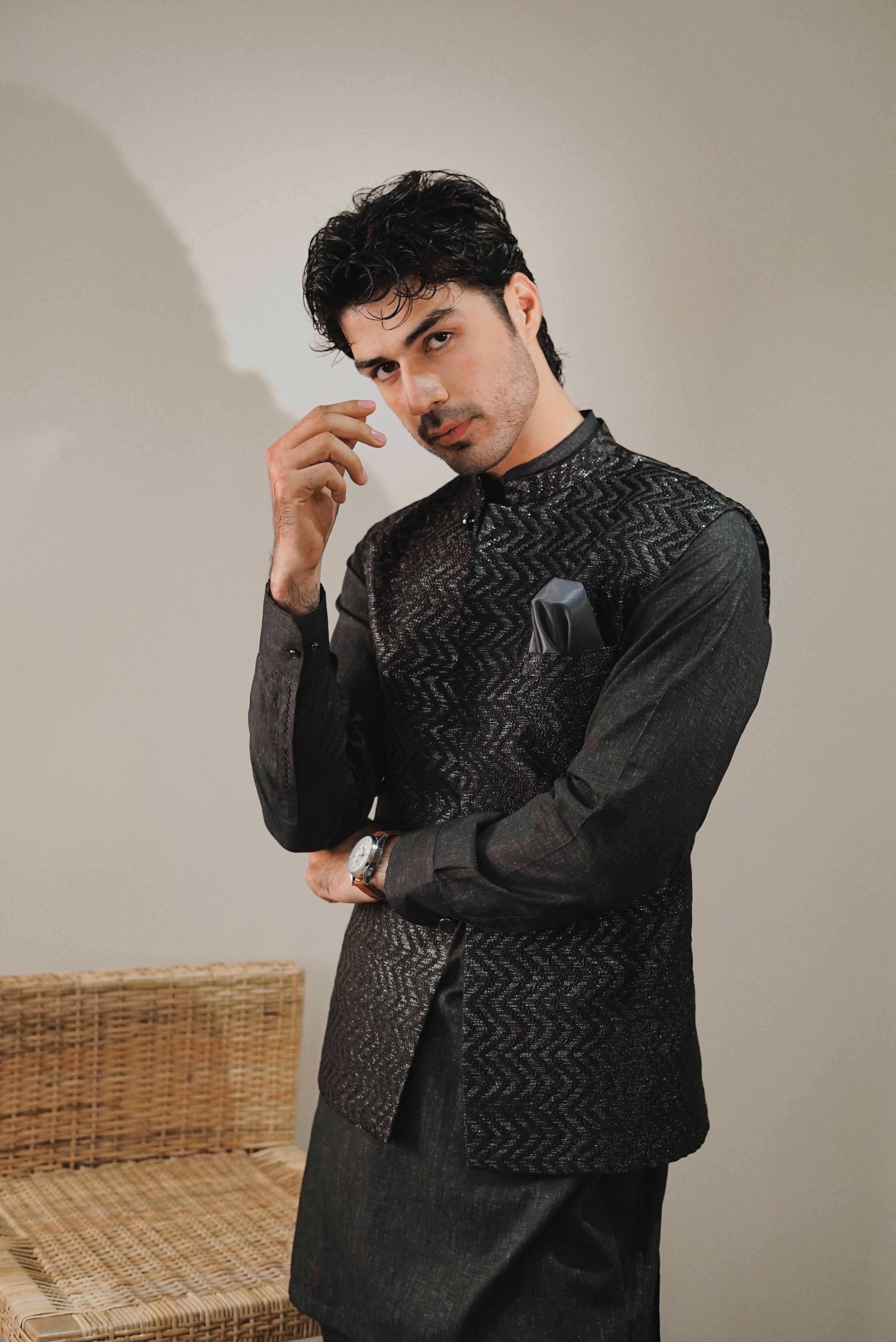 CHARCOAL AND BLACK MIXTURE WASIT COAT