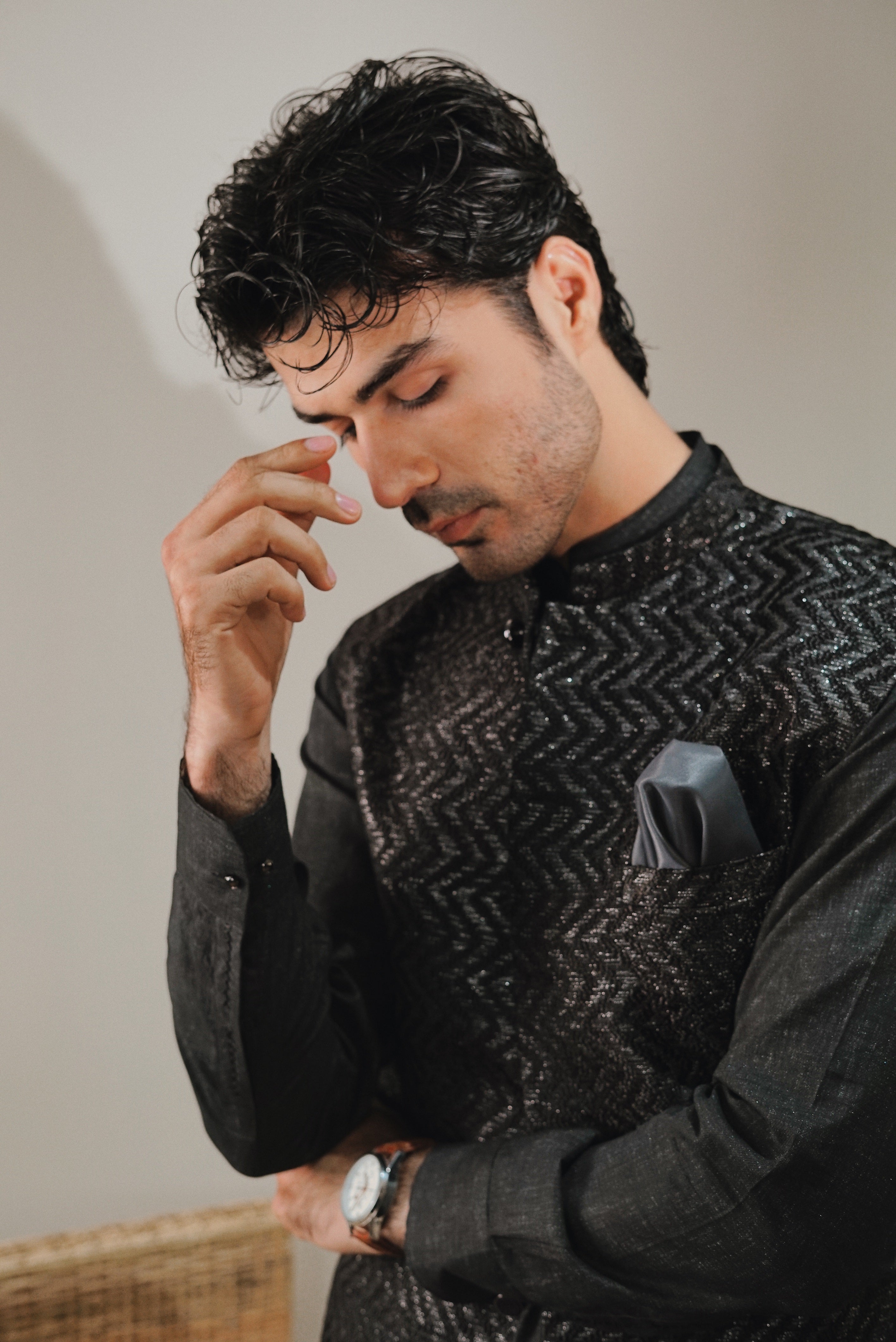 CHARCOAL AND BLACK MIXTURE WASIT COAT