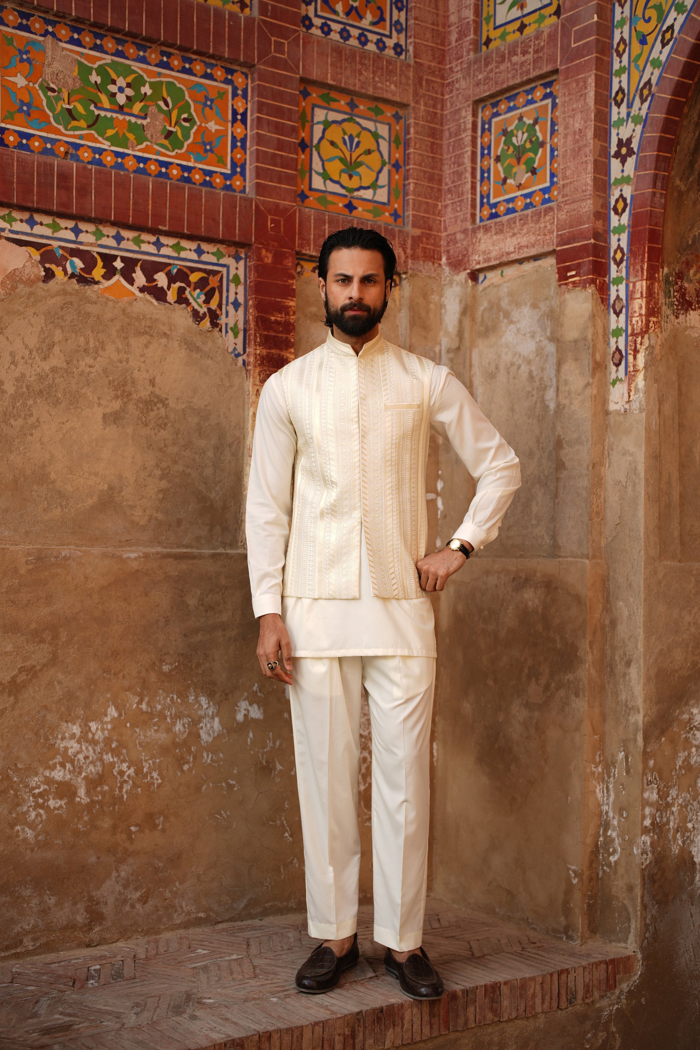 Moonlight Ivory Waistcoat.