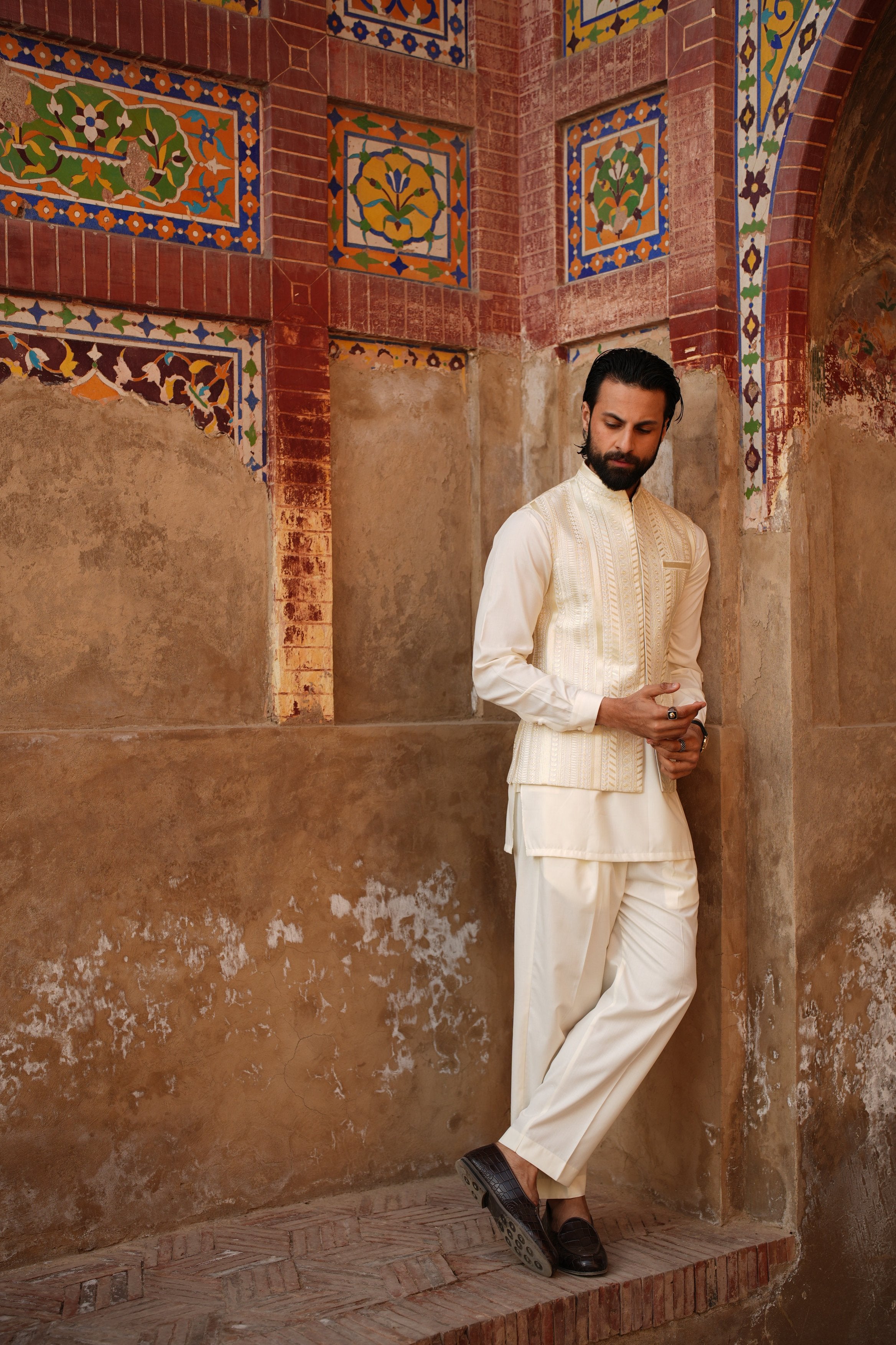 Moonlight Ivory Waistcoat.