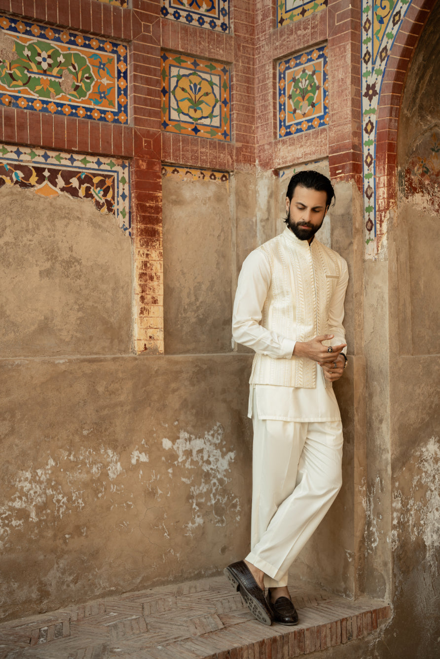 Moonlight Ivory Waistcoat