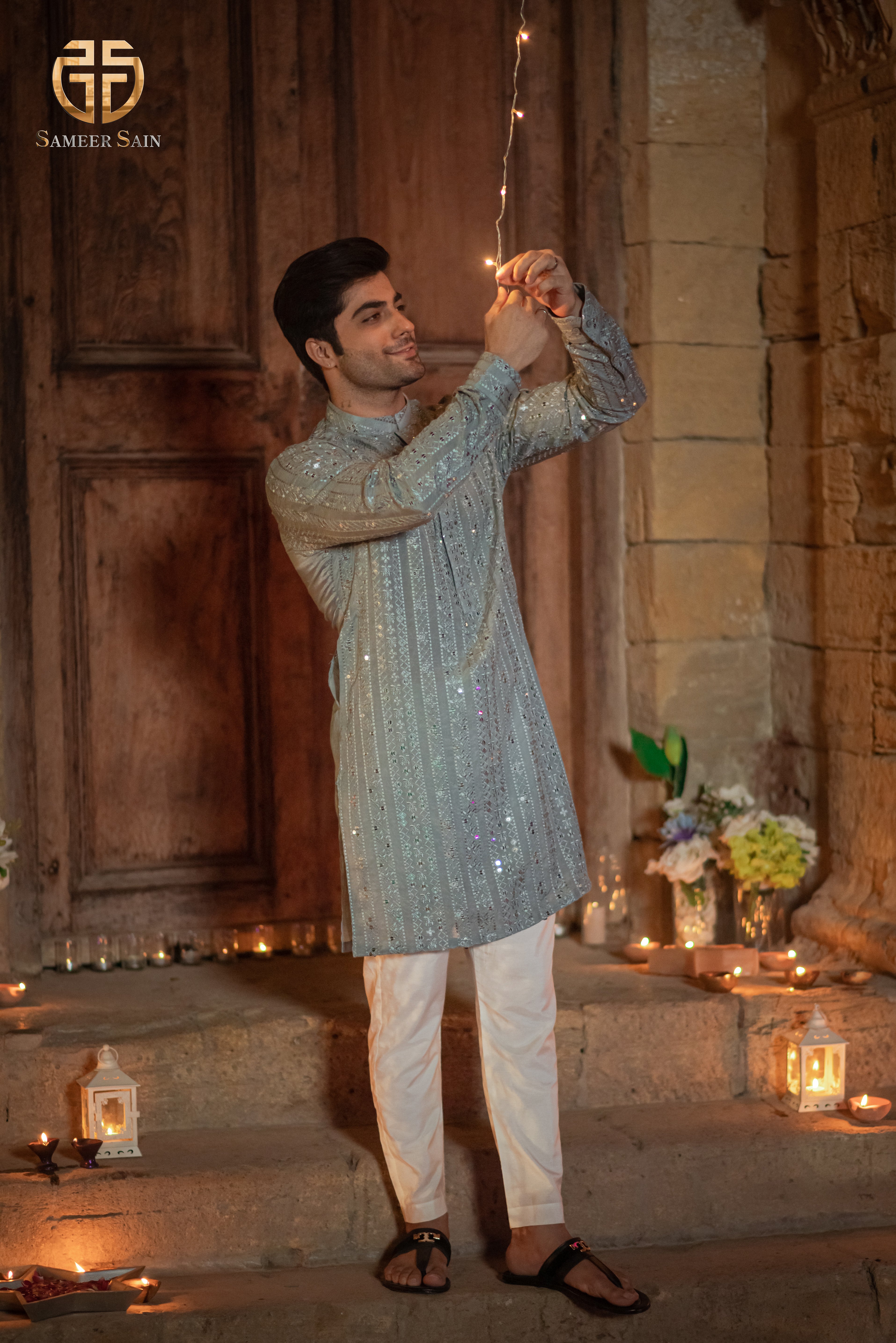 SKY BLUE BODERS KURTA AND TROUSER