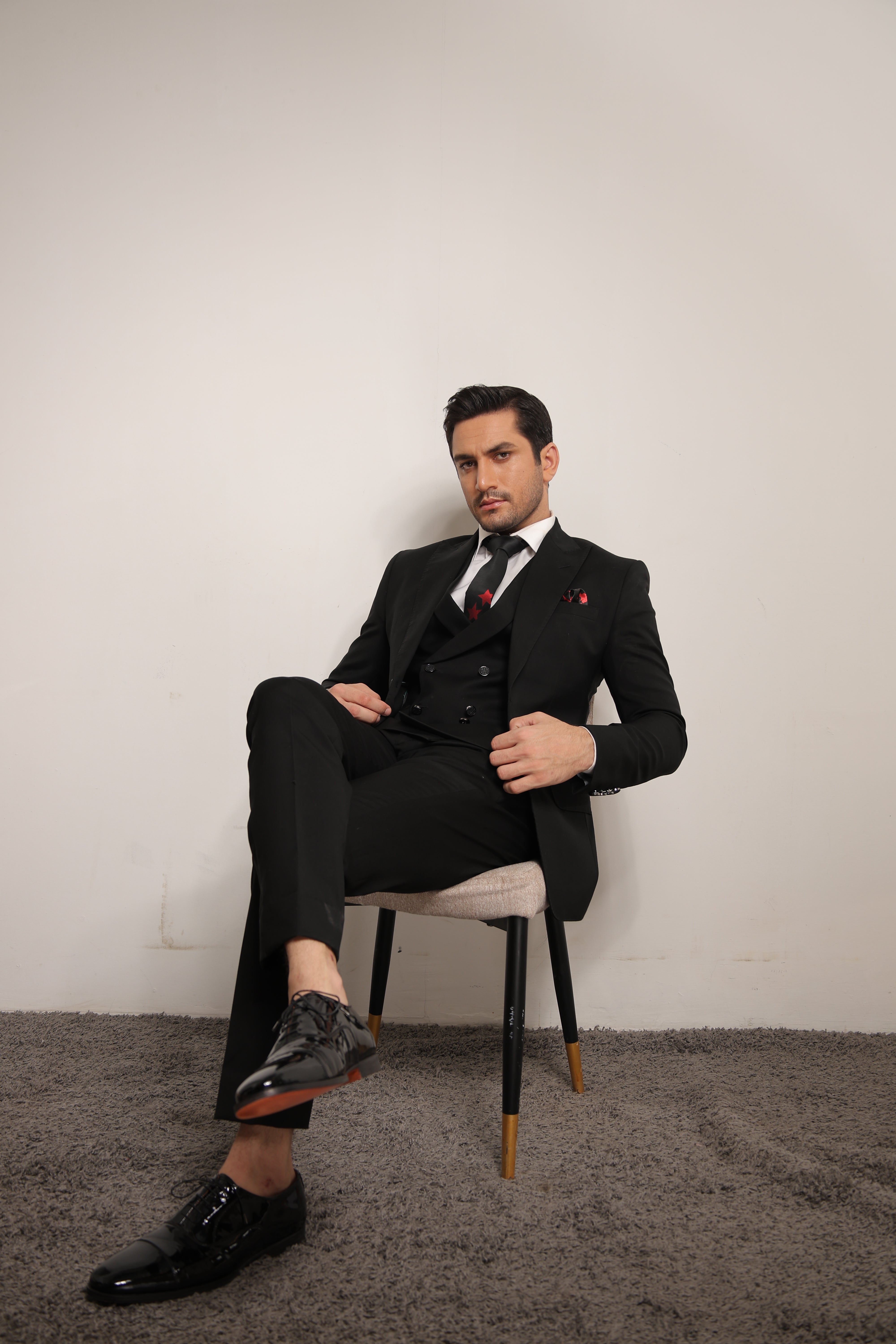 PREMIUM JET BLACK 3-PICES SUIT