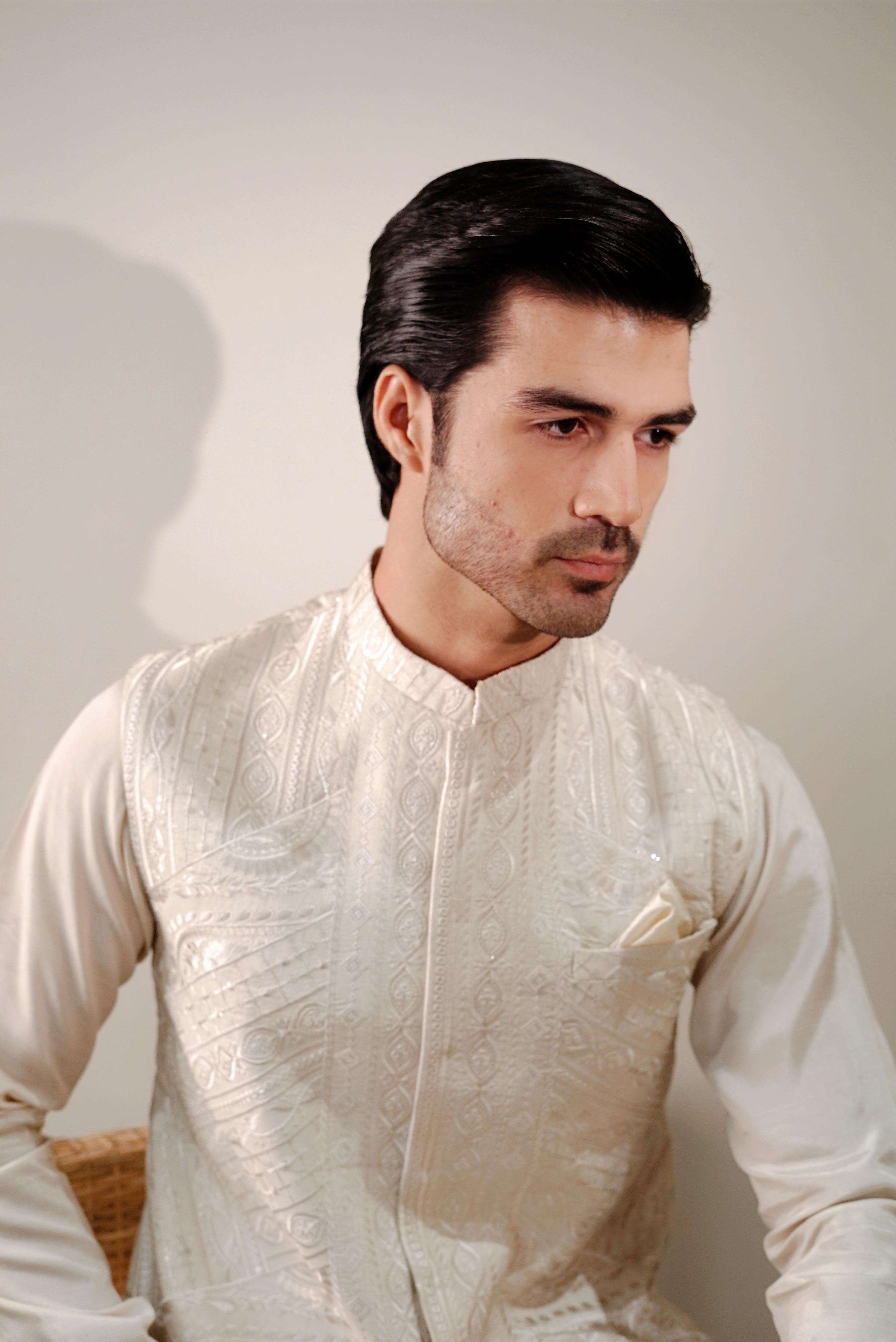 Elegant Ivory Embroidered Waistcoat