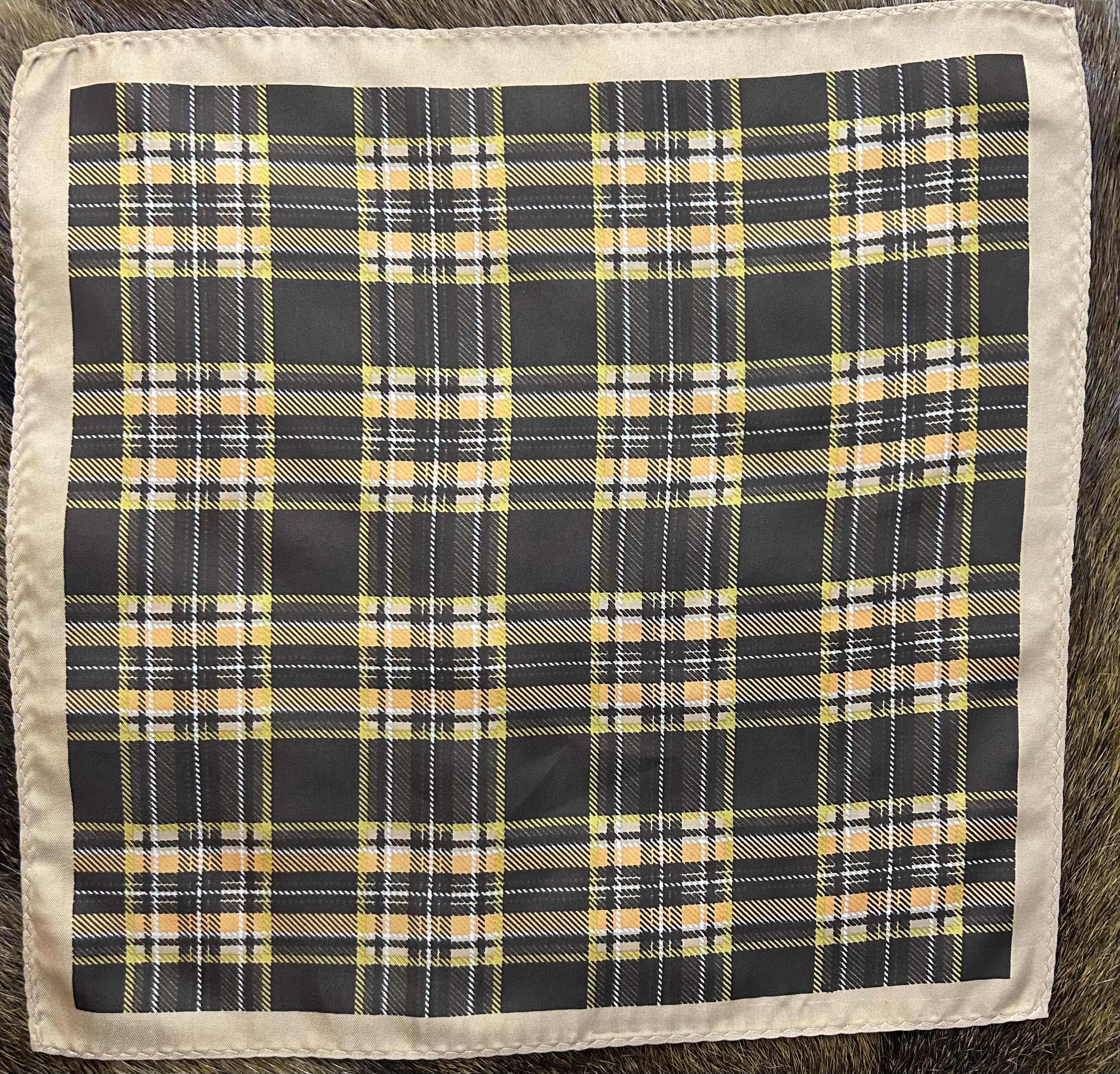 pocket square beige tones