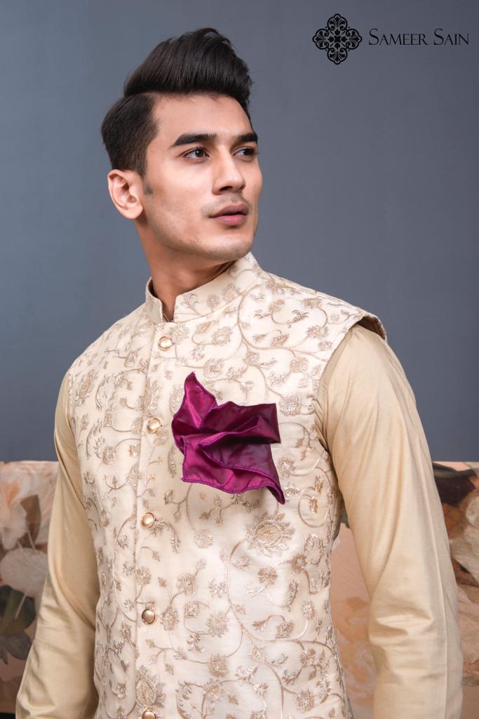 Badge Embroidered Fabric Waistcoat – Sameer Sain