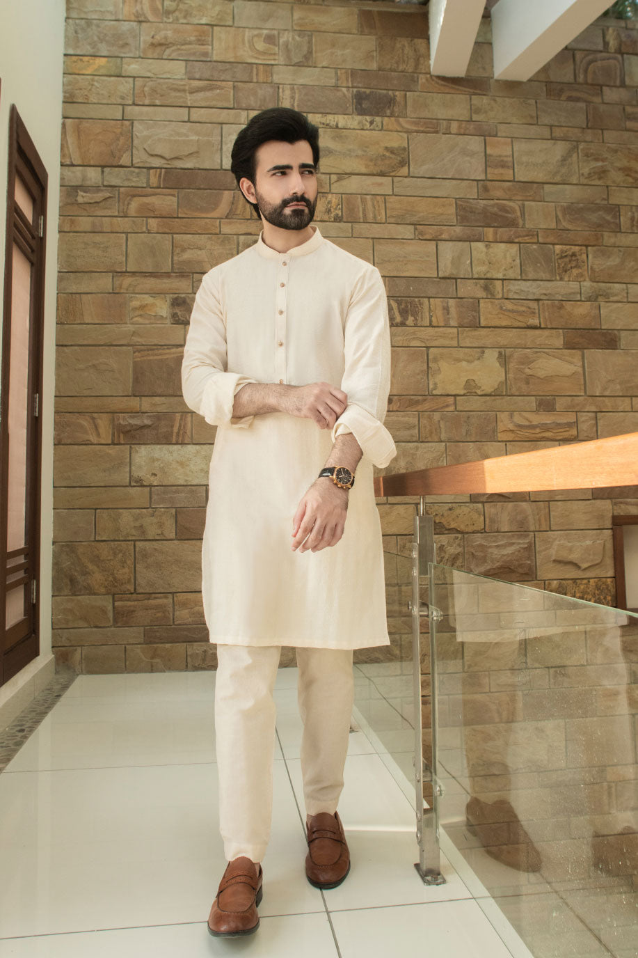 Cream Karandi Texture Kurta And Trouser